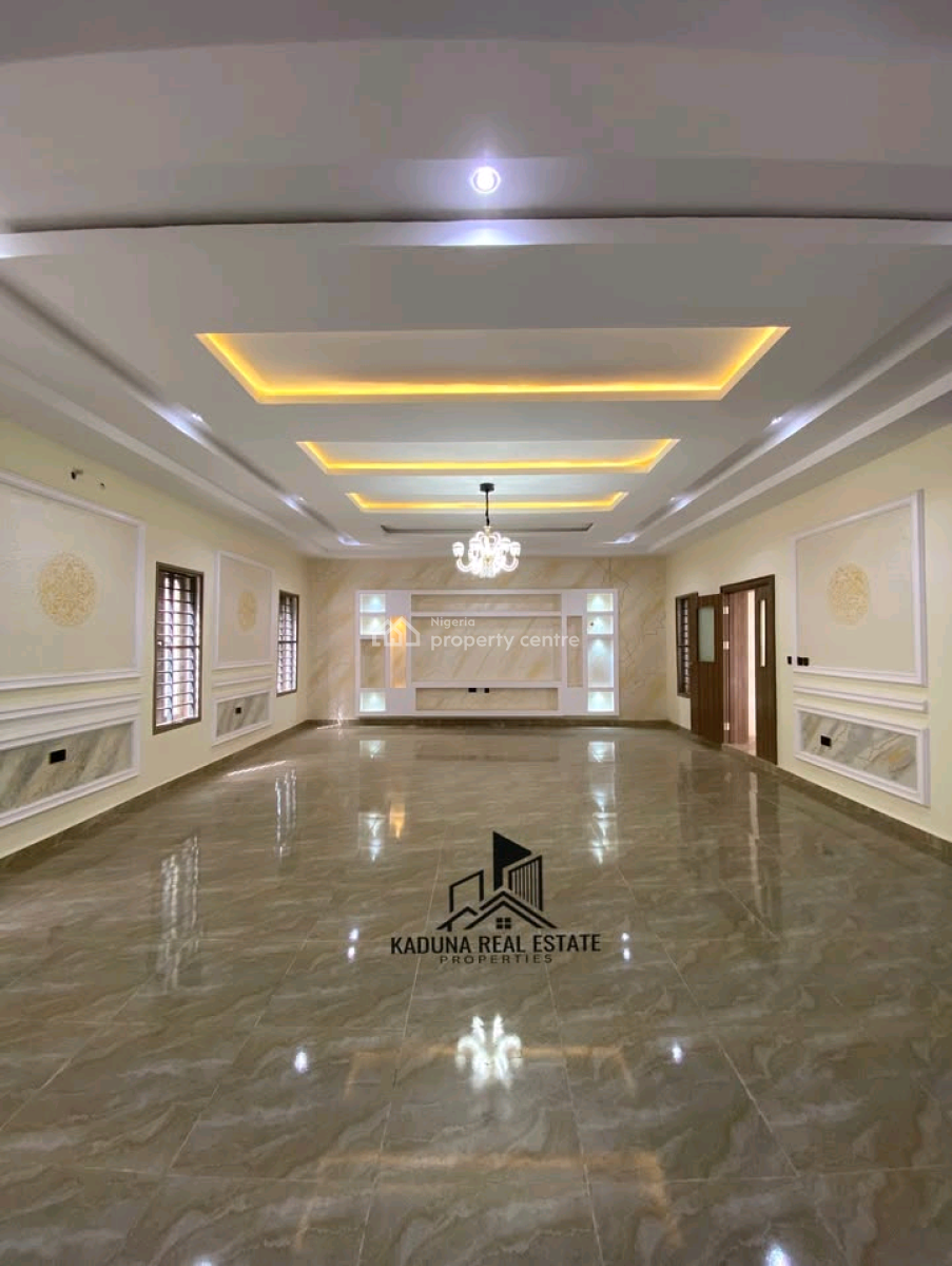 6 Bedroom Duplex with Guest Chalet & Bq ️  Location- Unguwa, Kaduna North, Kaduna, Terraced Duplex for Sale