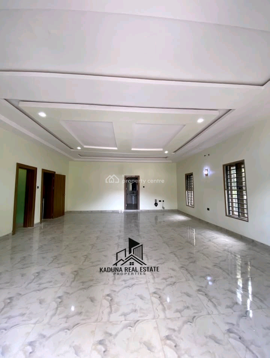 6 Bedroom Duplex with Guest Chalet & Bq ️  Location- Unguwa, Kaduna North, Kaduna, Terraced Duplex for Sale
