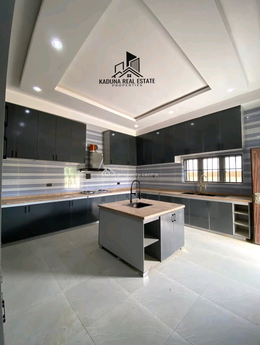 6 Bedroom Duplex with Guest Chalet & Bq ️  Location- Unguwa, Kaduna North, Kaduna, Terraced Duplex for Sale