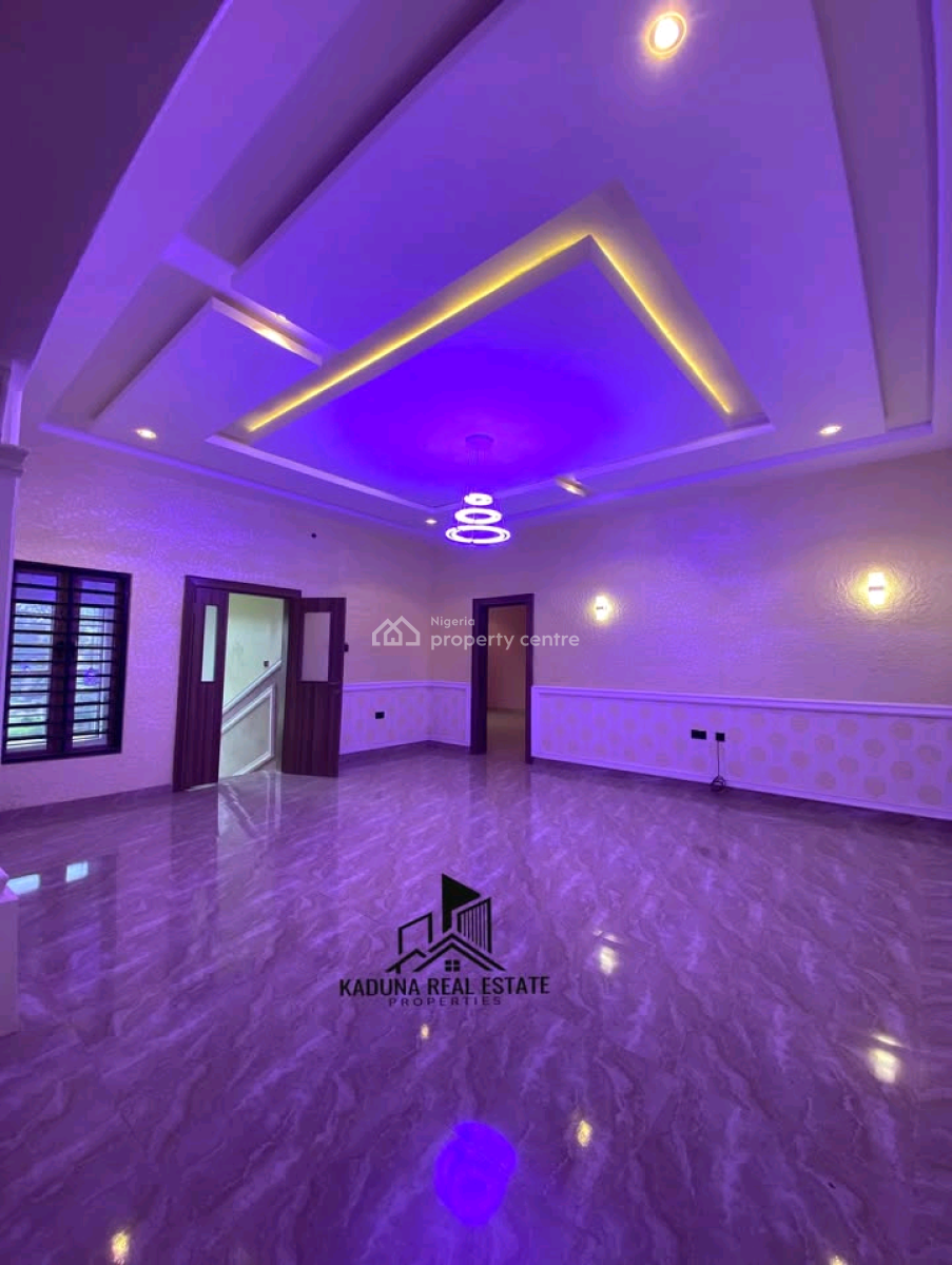 6 Bedroom Duplex with Guest Chalet & Bq ️  Location- Unguwa, Kaduna North, Kaduna, Terraced Duplex for Sale