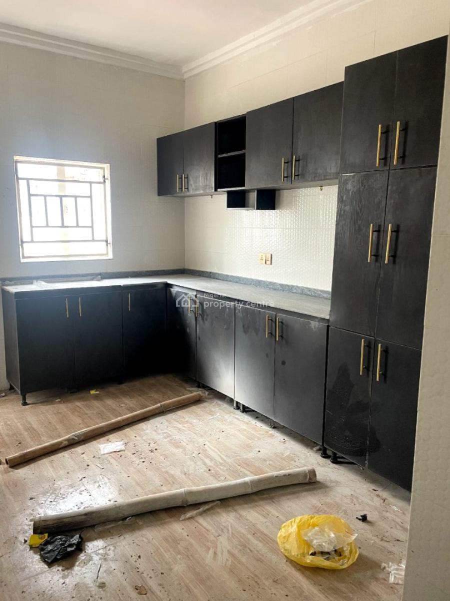 3 Bedroom Blocks of Flat, Guzape District, Abuja, Semi-detached Bungalow for Rent