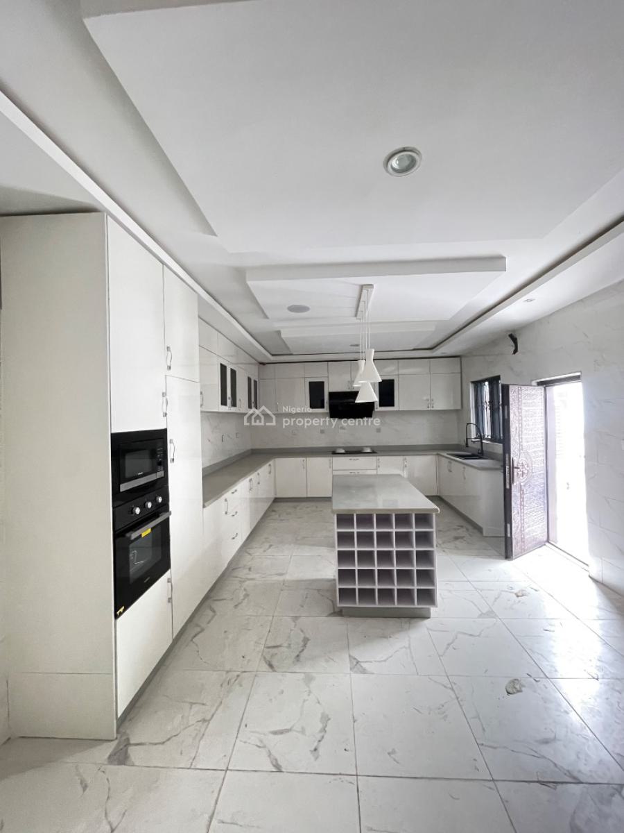 Very Spacious 5 Bedroom Detached House, Ajah, Lagos, Detached Duplex for Sale