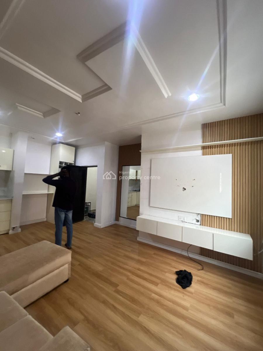 Neat and Well Maintained 1bedroom (room and Parlour) in a Serene Location, Osapa London, Opposite Victory Park, Osapa, Lekki, Lagos, Mini Flat (room and Parlour) for Rent