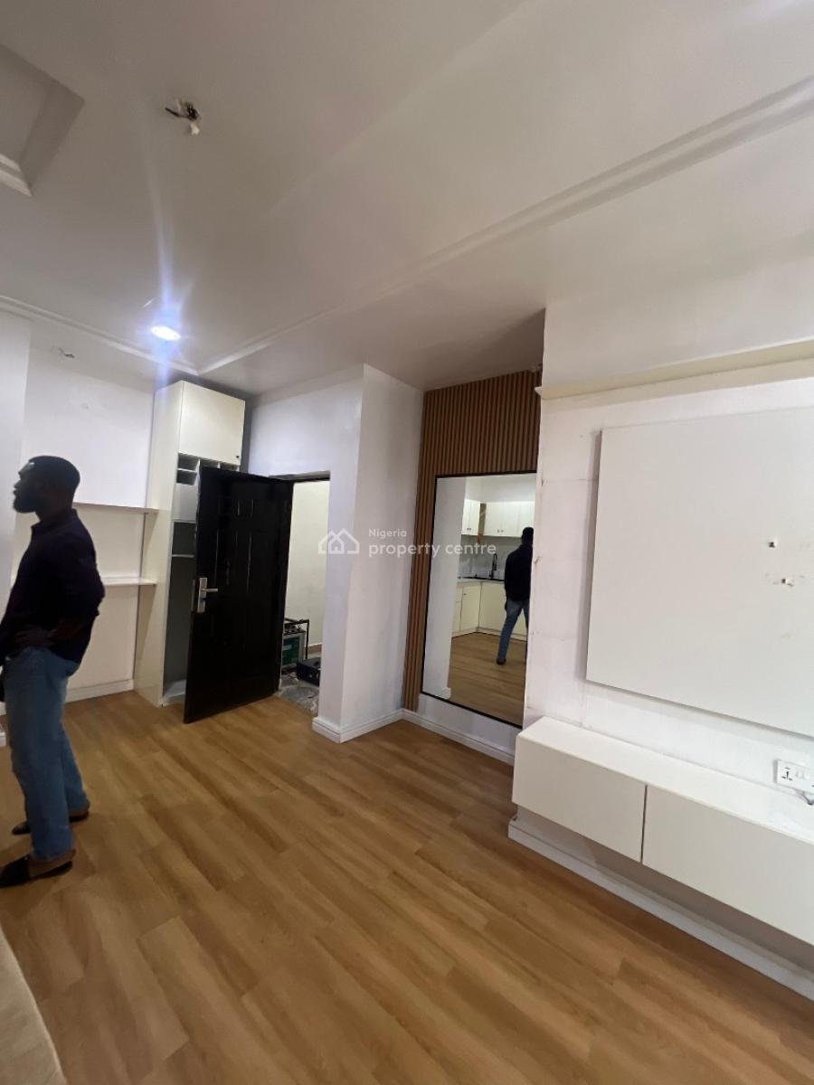 Neat and Well Maintained 1bedroom (room and Parlour) in a Serene Location, Osapa London, Opposite Victory Park, Osapa, Lekki, Lagos, Mini Flat (room and Parlour) for Rent