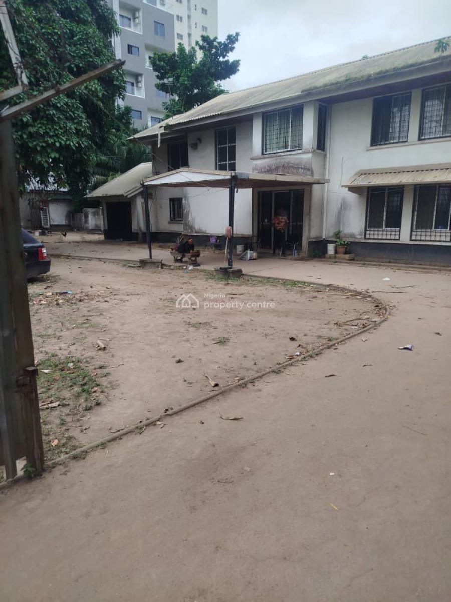 3000sqm of Land with a Building and an Old Duplex, Old Ikoyi, Ikoyi, Lagos, Land for Rent