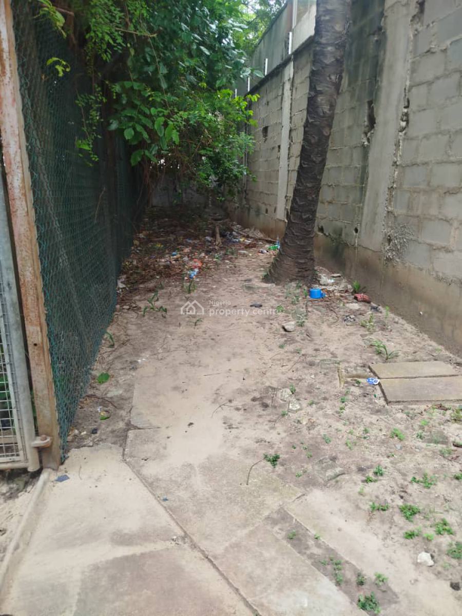 3000sqm of Land with a Building and an Old Duplex, Old Ikoyi, Ikoyi, Lagos, Land for Rent