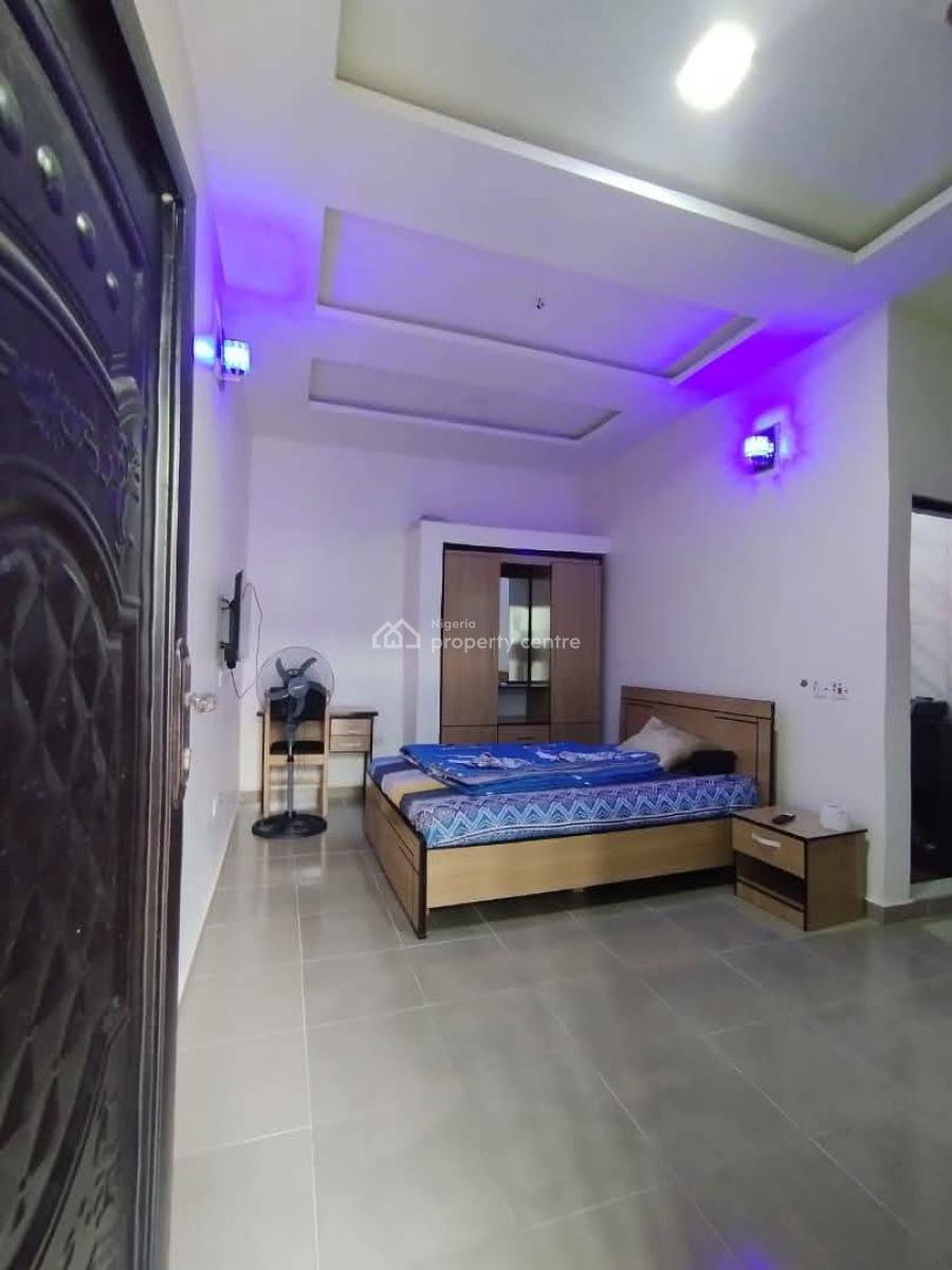 1 Room Self Contain Apartment, Shomolu, Lagos, Self Contain (single Rooms) for Sale