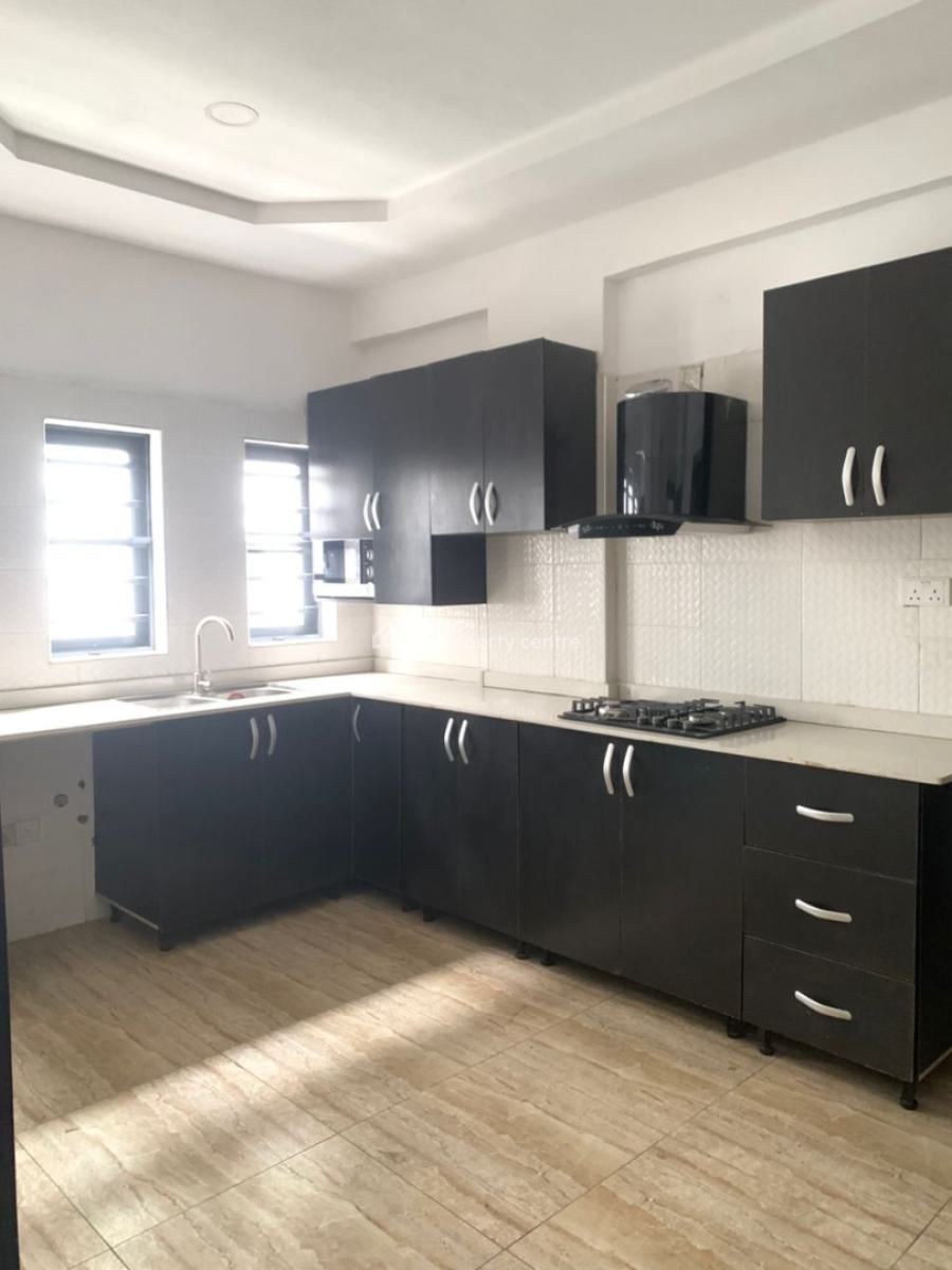 Spacious 3 Bedroom Apartment, Freedom Way, Lekki, Lagos, Flat / Apartment for Rent