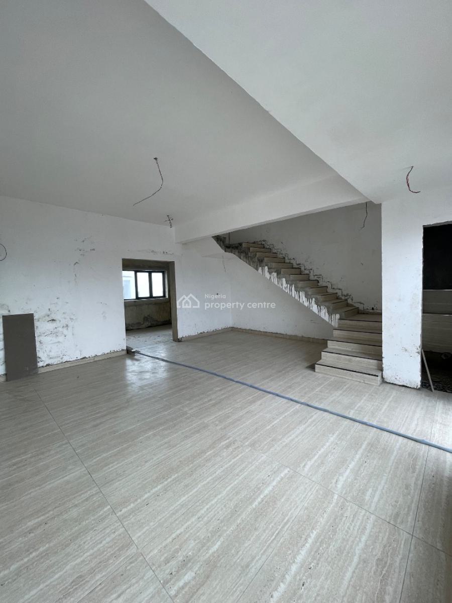 3 Bedrooms Maisionette Plus Bq, Lekki Phase 1, Lekki, Lagos, Flat / Apartment for Sale