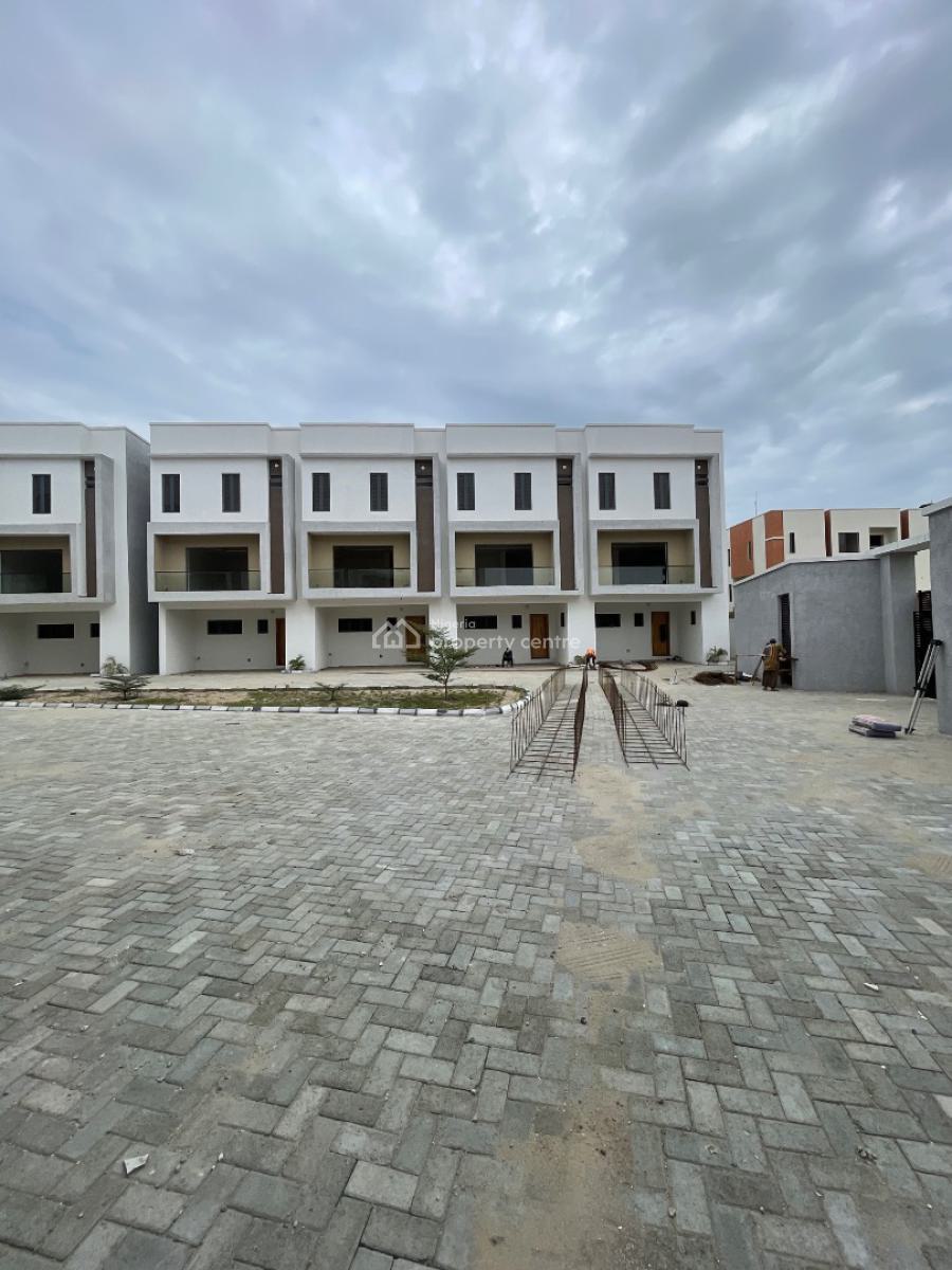 Spacious 4 Bedroom Terraced Duplex, Lekki Phase 1, Lekki, Lagos, Terraced Duplex for Sale
