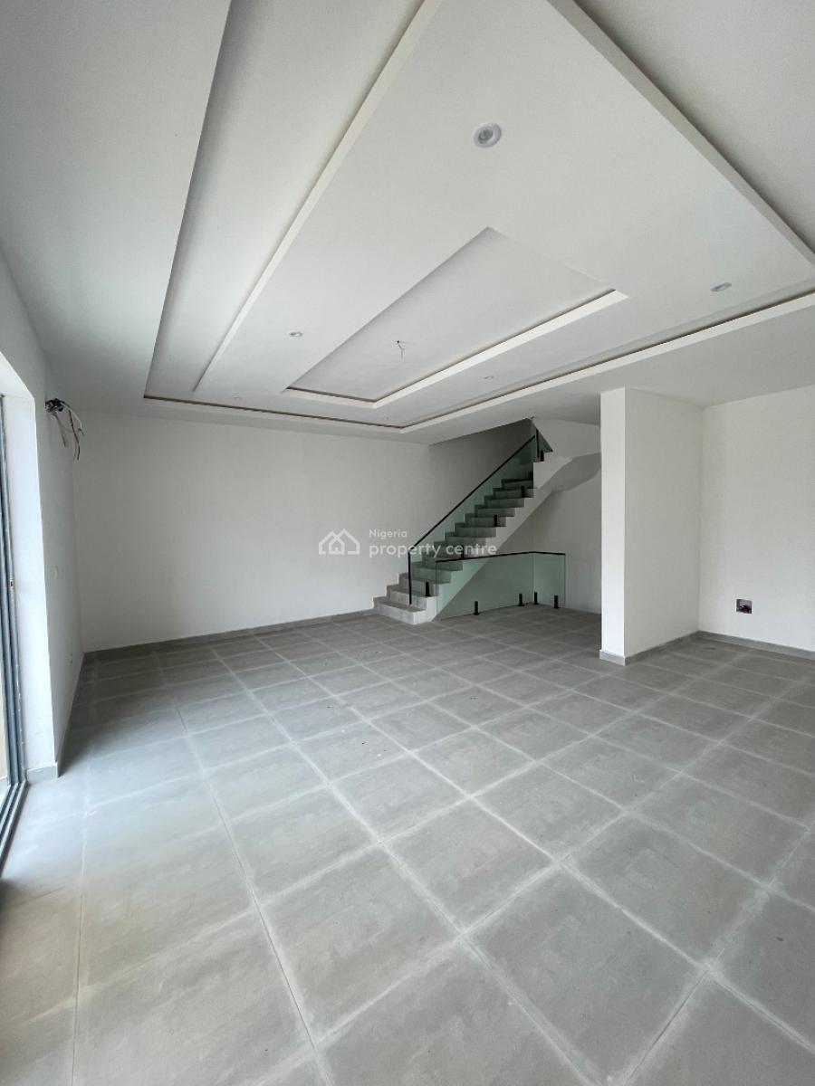 Spacious 4 Bedroom Terraced Duplex, Lekki Phase 1, Lekki, Lagos, Terraced Duplex for Sale