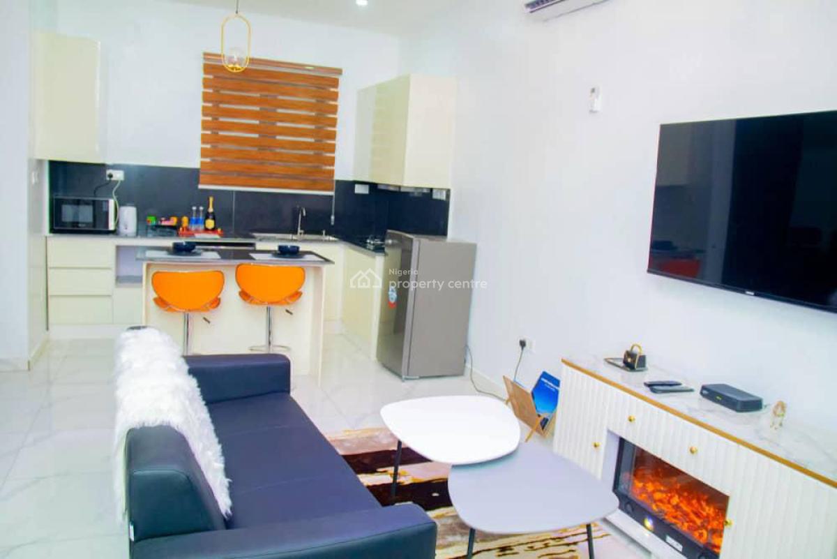 Cozy 1bedroom Terrace, General Ogomudia Street, Lekki Phase 1, Lekki, Lagos, Flat / Apartment Short Let