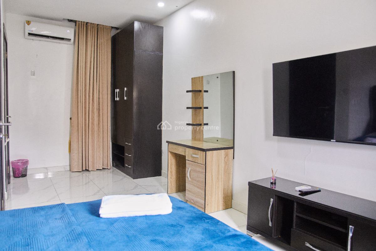 Cozy 1 Bedroom Terrace, General Ogomudia Street, Lekki Phase 1, Lekki, Lagos, Flat / Apartment Short Let