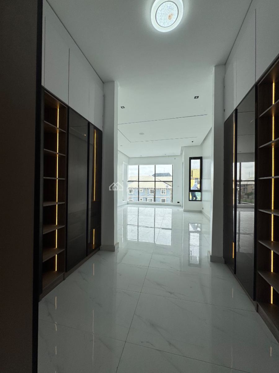 5 Bedrooms Duplex with Pool, Bq and Spacious Rooms, Ikota Bill Estate, Ikota, Lekki, Lagos, Detached Duplex for Sale