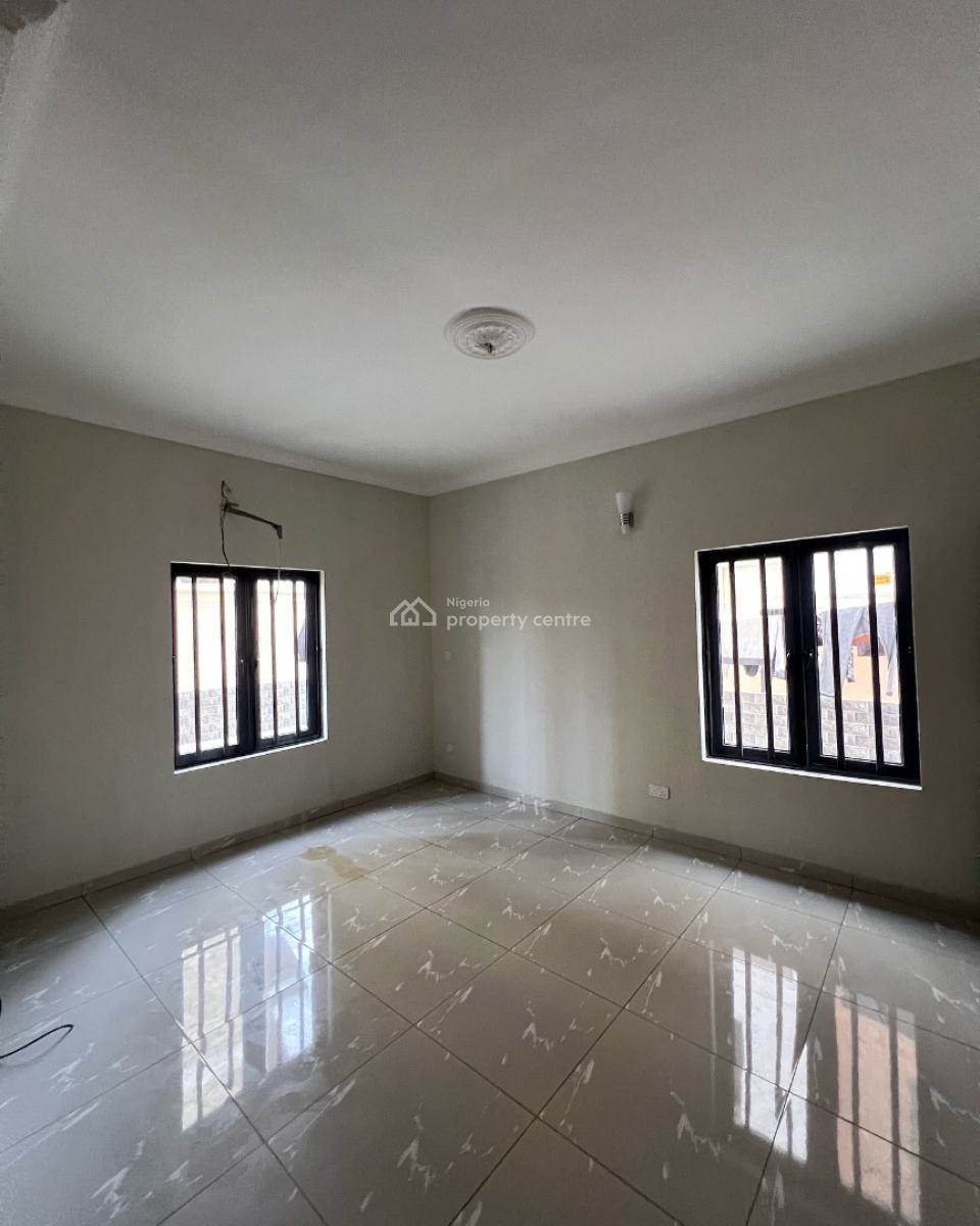 Spacious 3 Bedroom Apartment with Bq, Lekki Phase 1, Lekki, Lagos, Detached Duplex for Rent