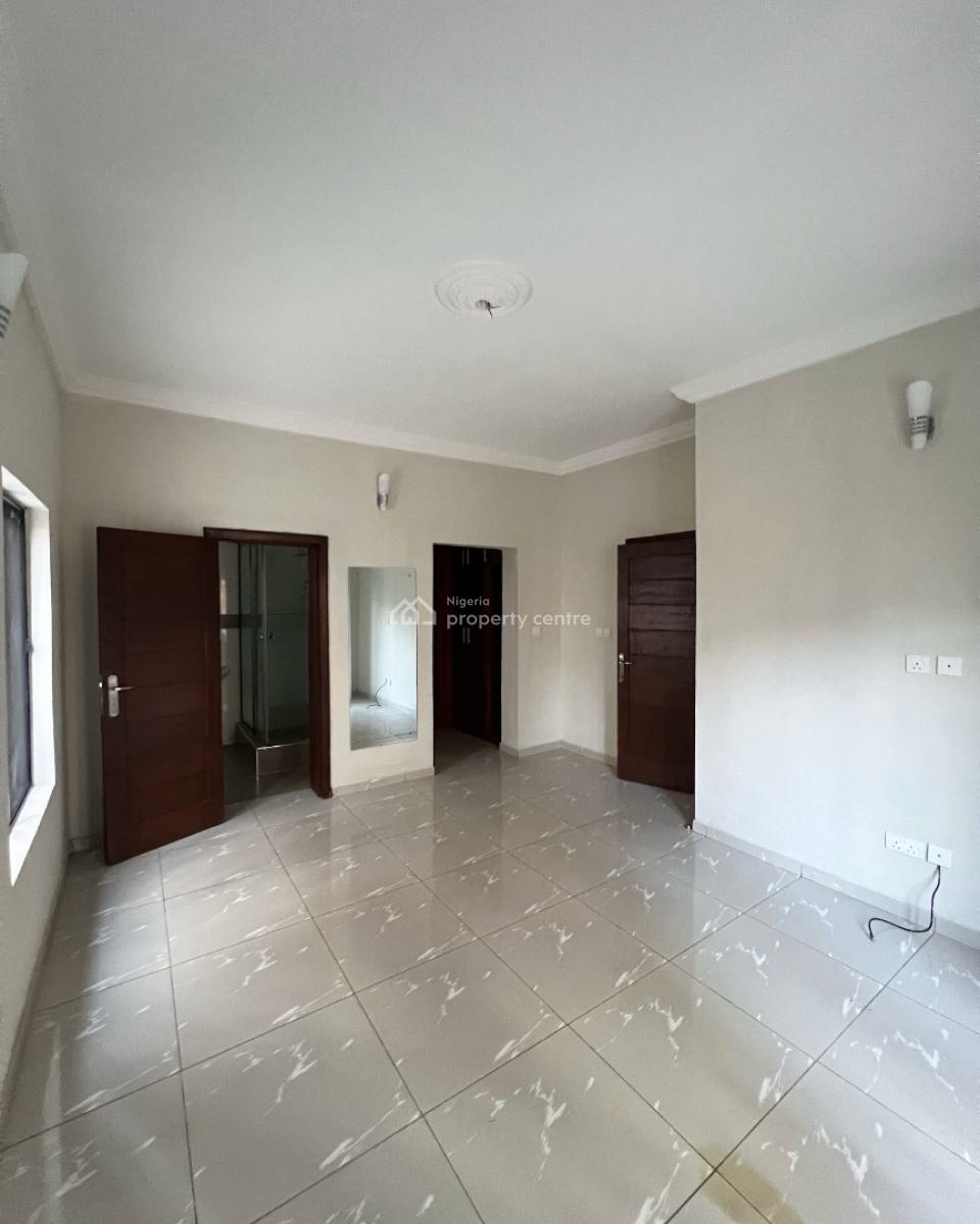 Spacious 3 Bedroom Apartment with Bq, Lekki Phase 1, Lekki, Lagos, Detached Duplex for Rent