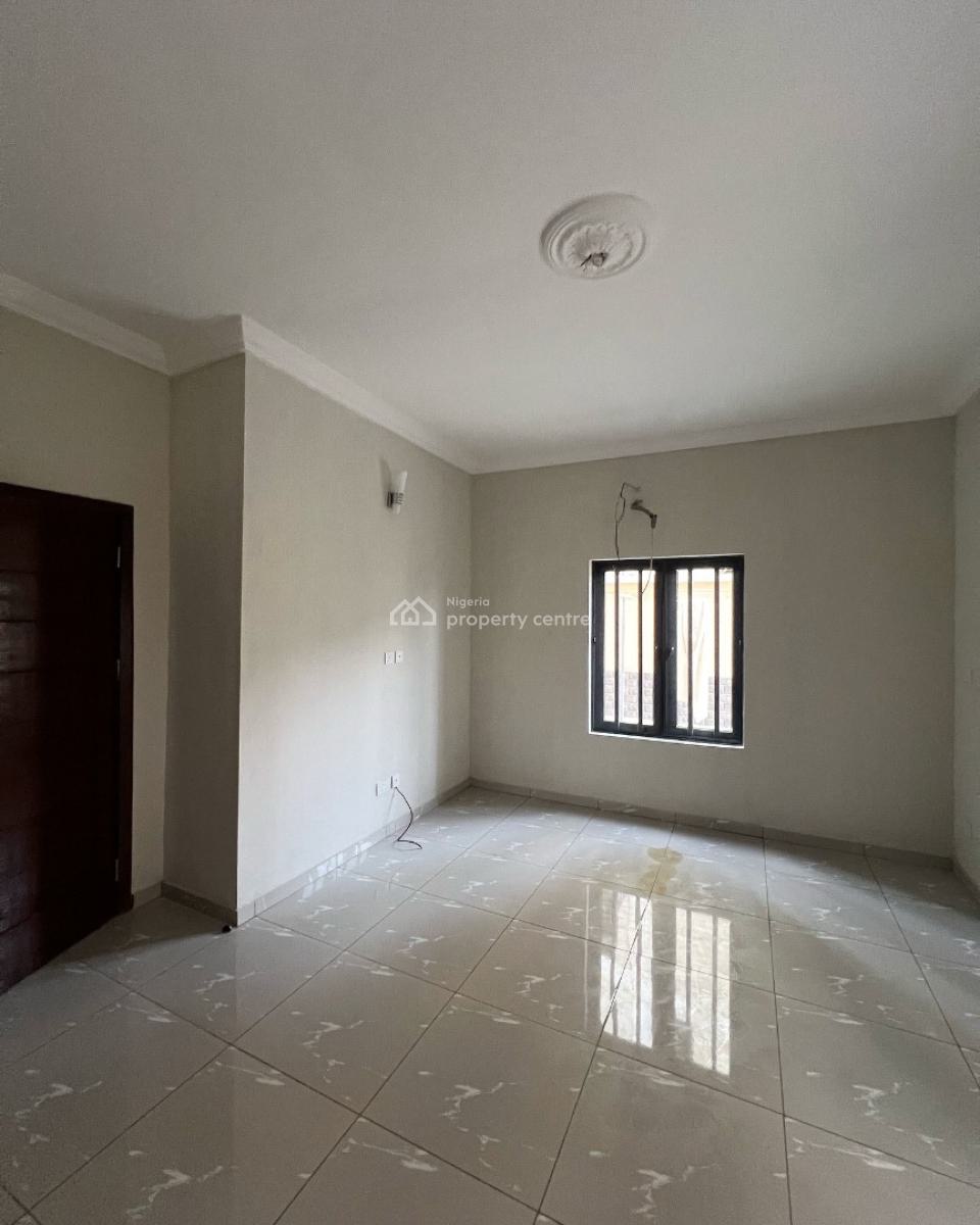 Spacious 3 Bedroom Apartment with Bq, Lekki Phase 1, Lekki, Lagos, Detached Duplex for Rent