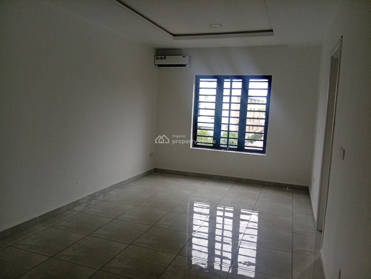 a Brand New Serviced 4 Bedroom Terrace with Bq, Lekki Phase 1, Lekki, Lagos, Terraced Duplex for Rent