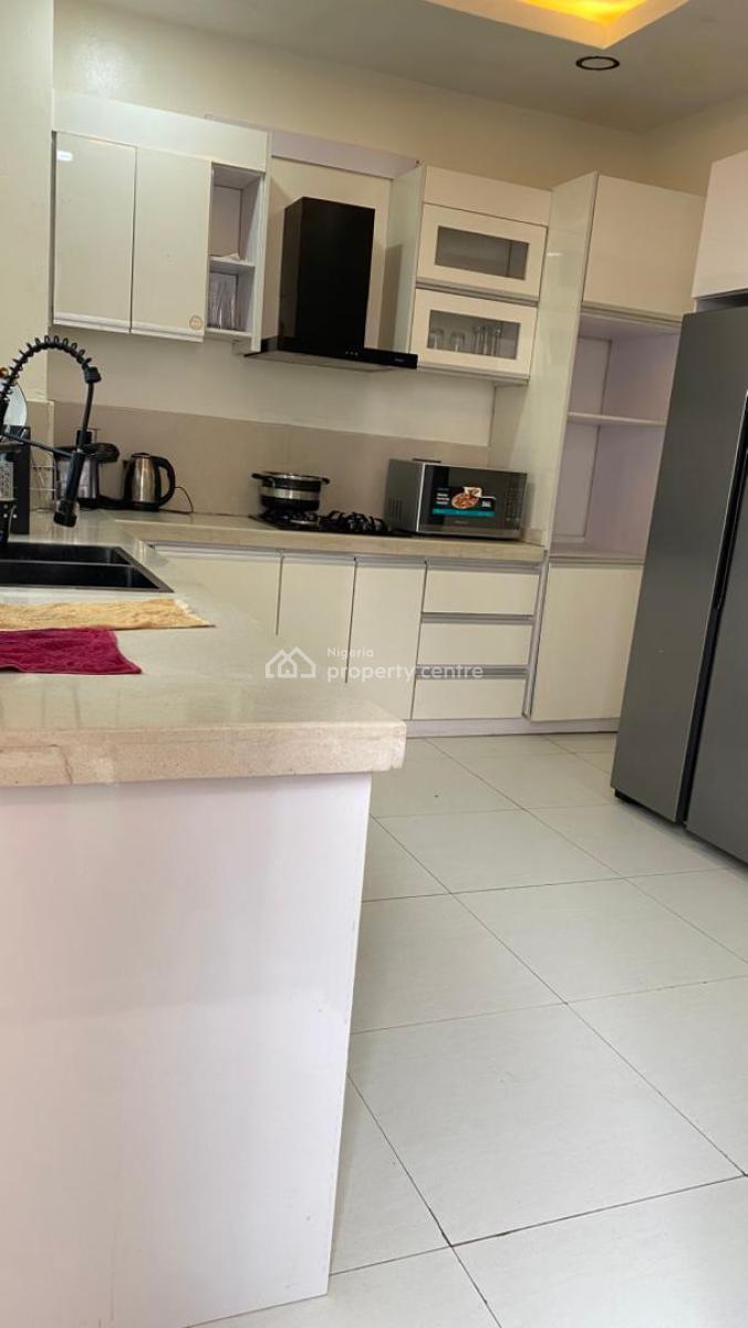 Furnished 2 Bedrom Apartment, Gbamgbala Street, Ikate Elegushi, Lekki, Lagos, Flat / Apartment for Rent