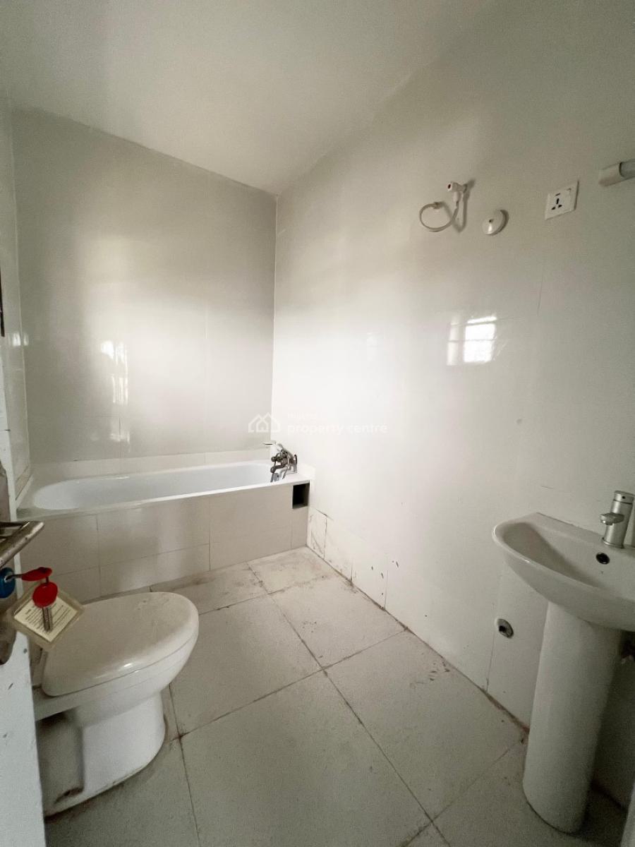 Luxury Massive Spacious 3 Bedroom Flat with a Bq and Two Bathtubs, Ikota Estate, Ajah, Lagos, House for Rent