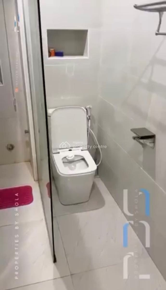 a Standard Tastefully Furnished 3bedroom Apartments/flat, Guzape District, Abuja, Flat / Apartment for Rent
