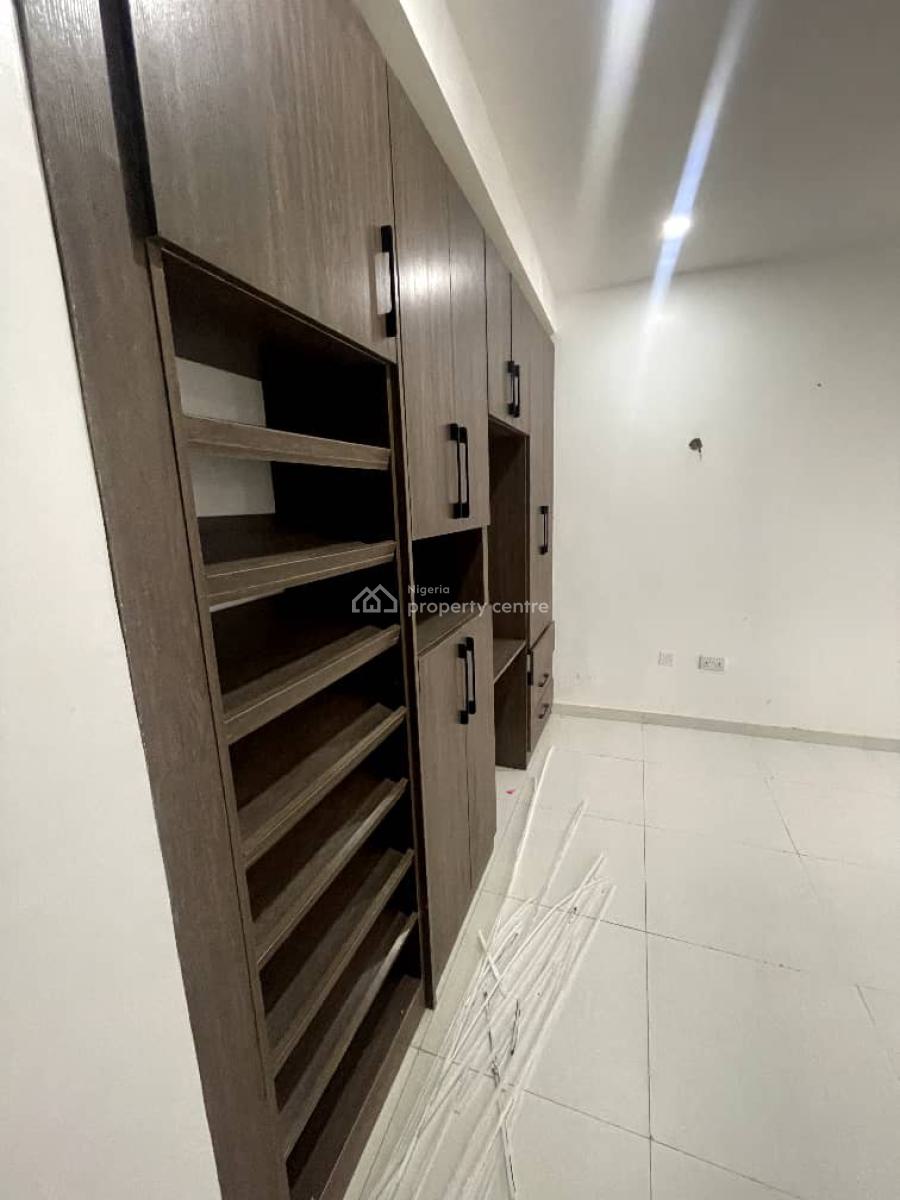 5 Bedroom Terrace Duplex  with Duplex, Guzape District, Abuja, Terraced Duplex for Rent