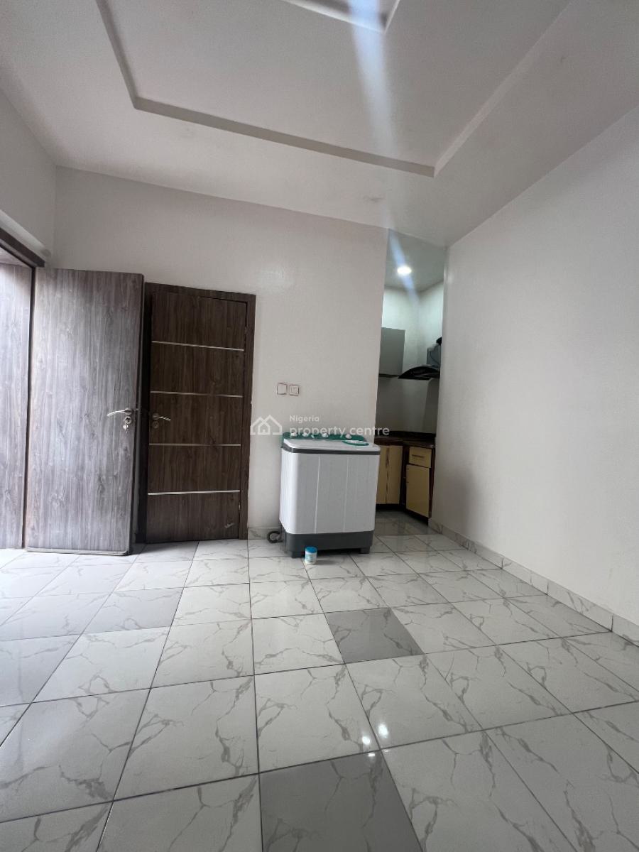 Exquisite Self Contain, Ologolo, Lekki, Lagos, Self Contain (single Rooms) for Rent
