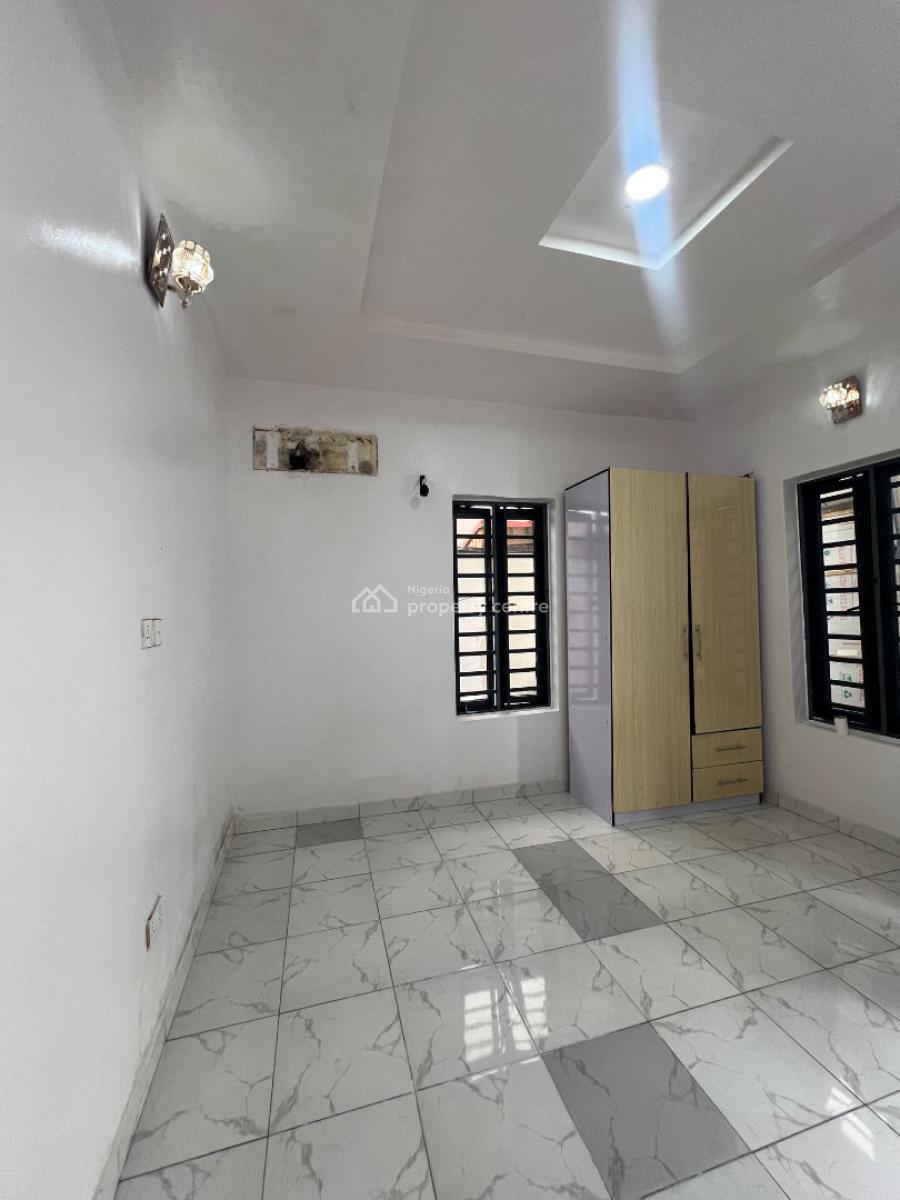 Exquisite Self Contain, Ologolo, Lekki, Lagos, Self Contain (single Rooms) for Rent