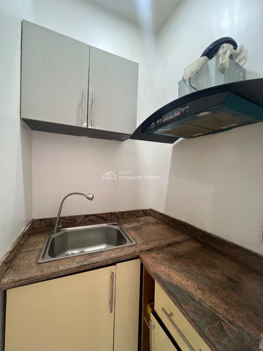 Exquisite Self Contain, Ologolo, Lekki, Lagos, Self Contain (single Rooms) for Rent
