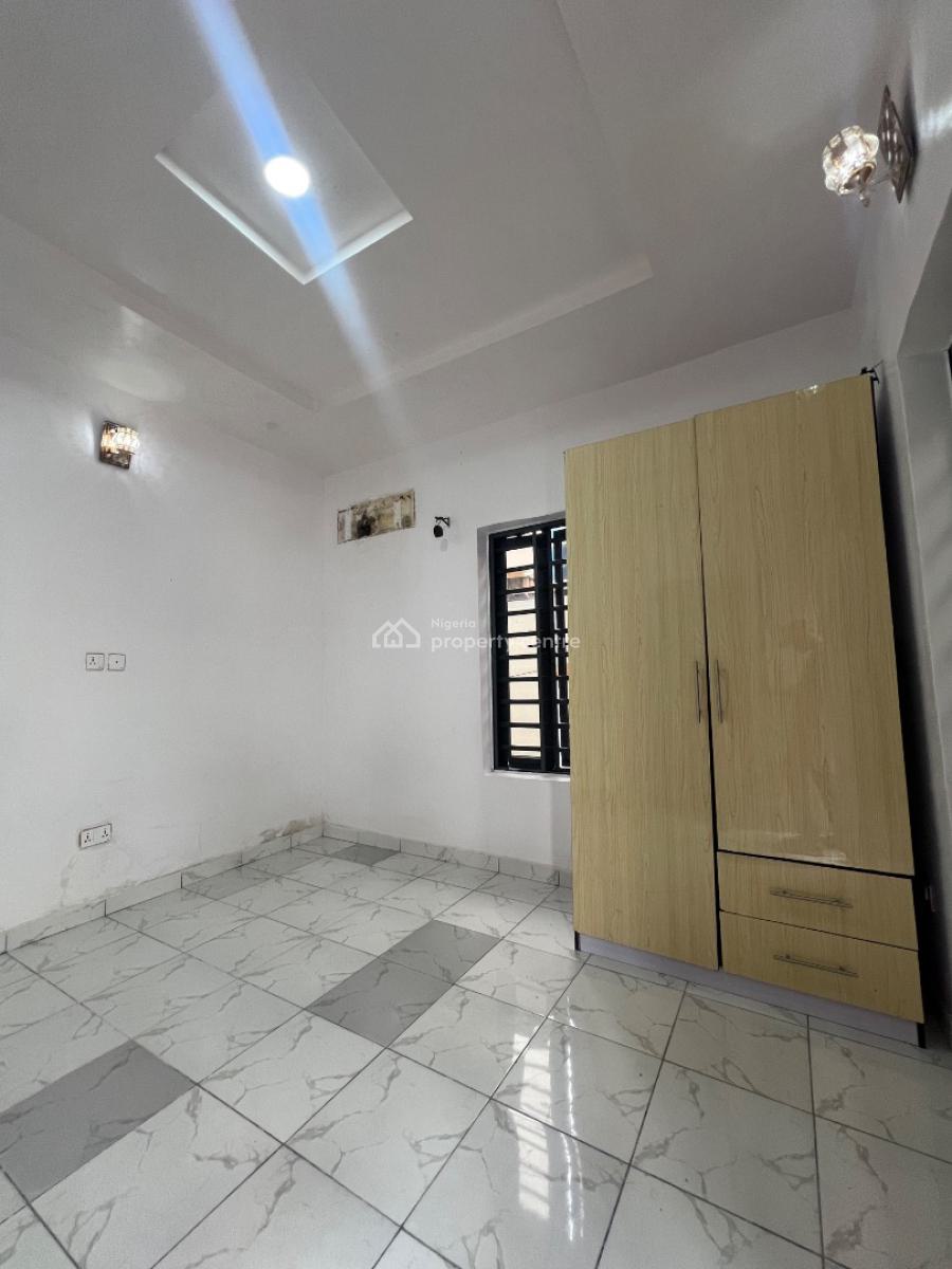 Exquisite Self Contain, Ologolo, Lekki, Lagos, Self Contain (single Rooms) for Rent