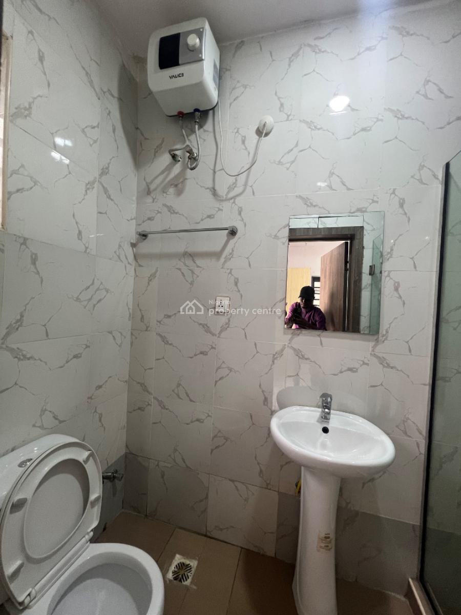 Exquisite Self Contain, Ologolo, Lekki, Lagos, Self Contain (single Rooms) for Rent