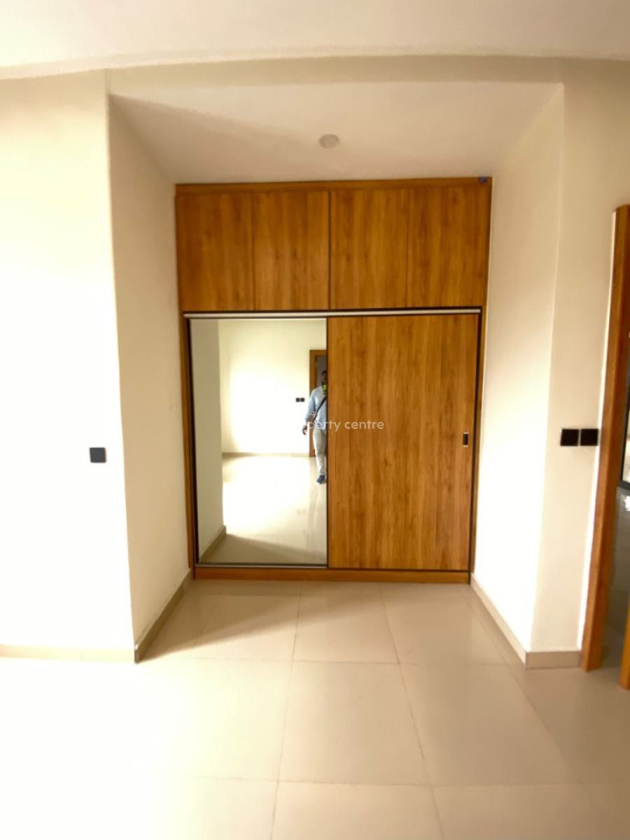 2 Bedroom Apartment, Lekki Phase 1, Lekki, Lagos, Flat / Apartment for Rent