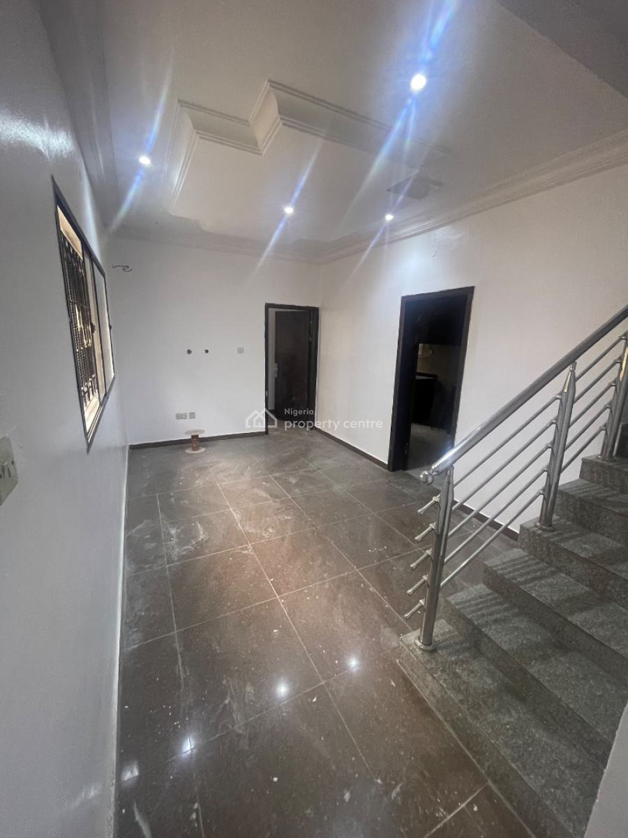 3 Bedroom Townhouse with 2 Room Bq, Off Victoria Arobieke, Lekki Phase 1, Lekki, Lagos, Terraced Duplex for Rent