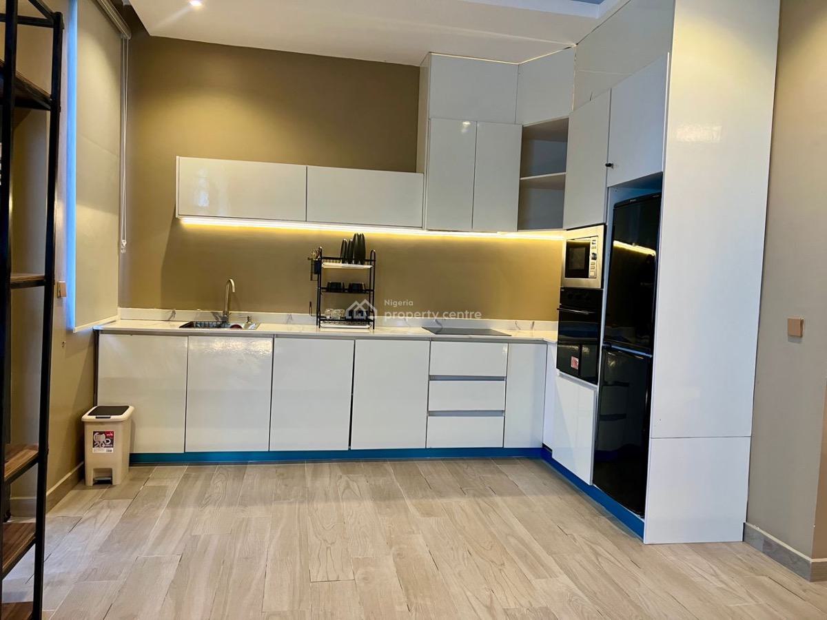 Luxury Loft Apartment with Pool, Wifi and 24/7 Power, Lekki Phase 1, Lekki, Lagos, Flat / Apartment Short Let