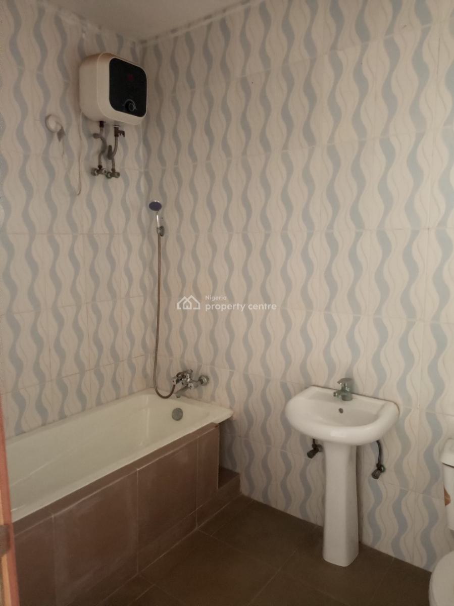 Three Bedroom Apartment, Badore, Ajah, Lagos, Flat / Apartment for Rent