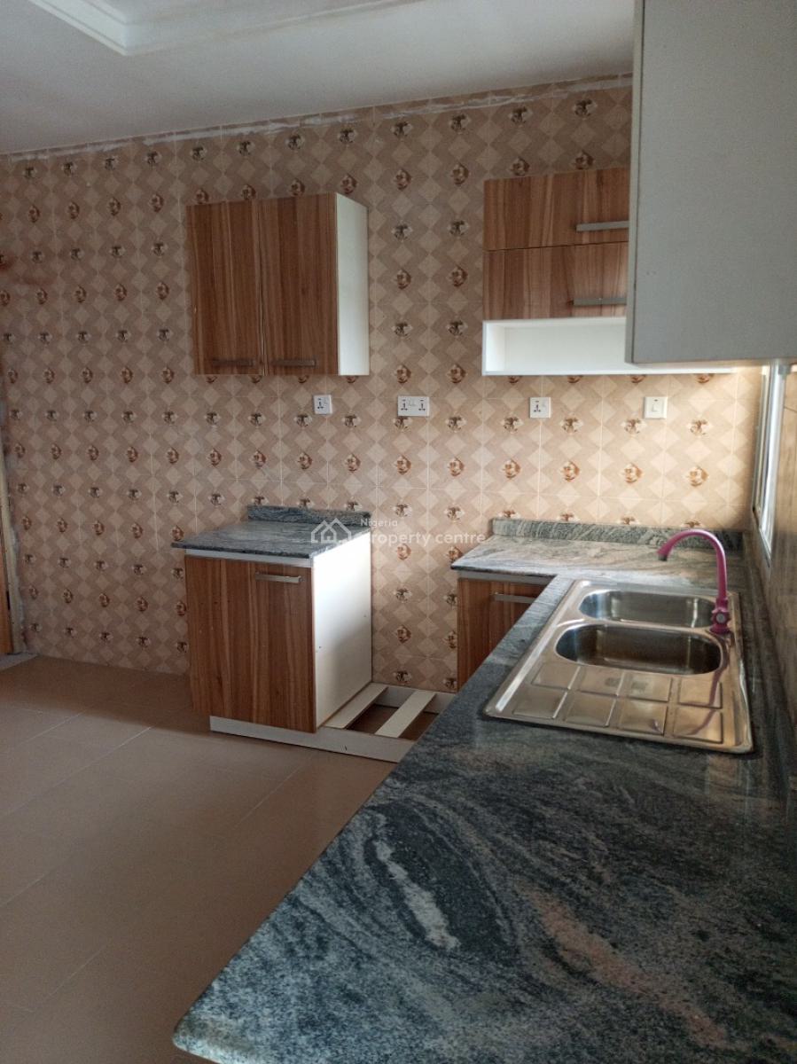 Three Bedroom Apartment, Badore, Ajah, Lagos, Flat / Apartment for Rent