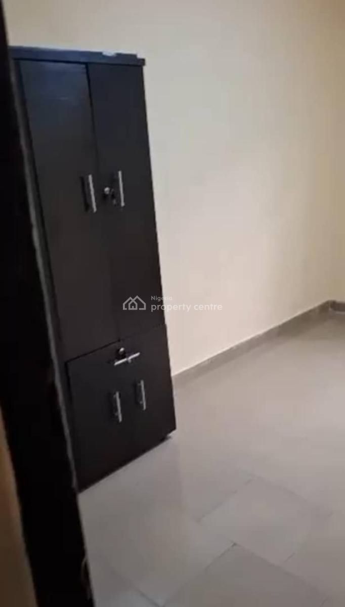 Lovely 2 Bedroom Flat, Aguda, Surulere, Lagos, Flat / Apartment for Rent