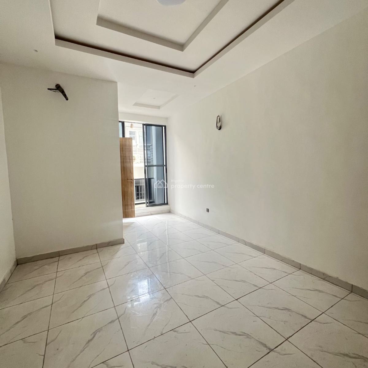2 Bedroom Apartment, Ologolo, Lekki, Lagos, Flat / Apartment for Sale