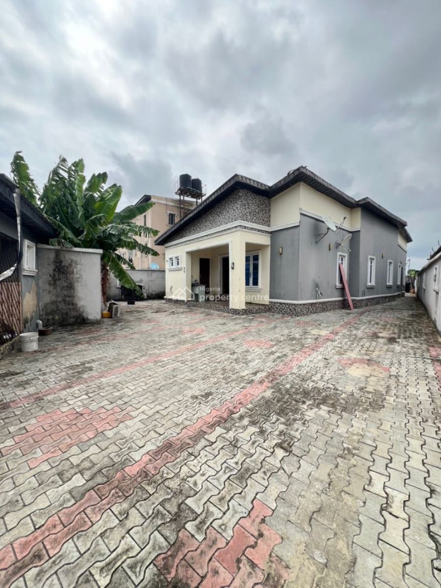 Well Maintained 3 Bedroom Detached Bungalow with a Bq & Security House, Sangotedo, Ajah, Lagos, Detached Bungalow for Sale