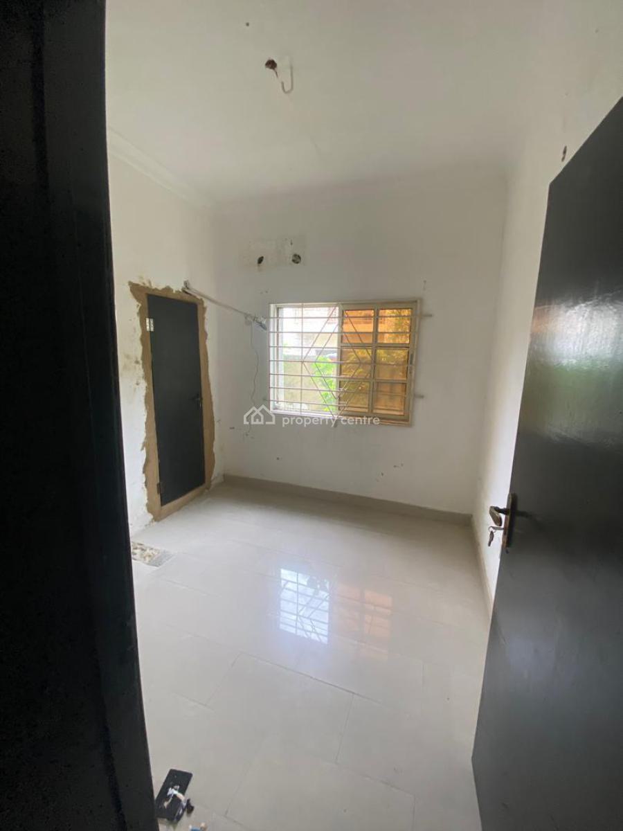Self Serviced 2 Bedroom Apartment Ground Floor in a Flood Free Estate, Tf Kuboye Road By Pinnacle Filling Station Marwa Lekki Right, Lekki, Lagos, Flat / Apartment for Rent