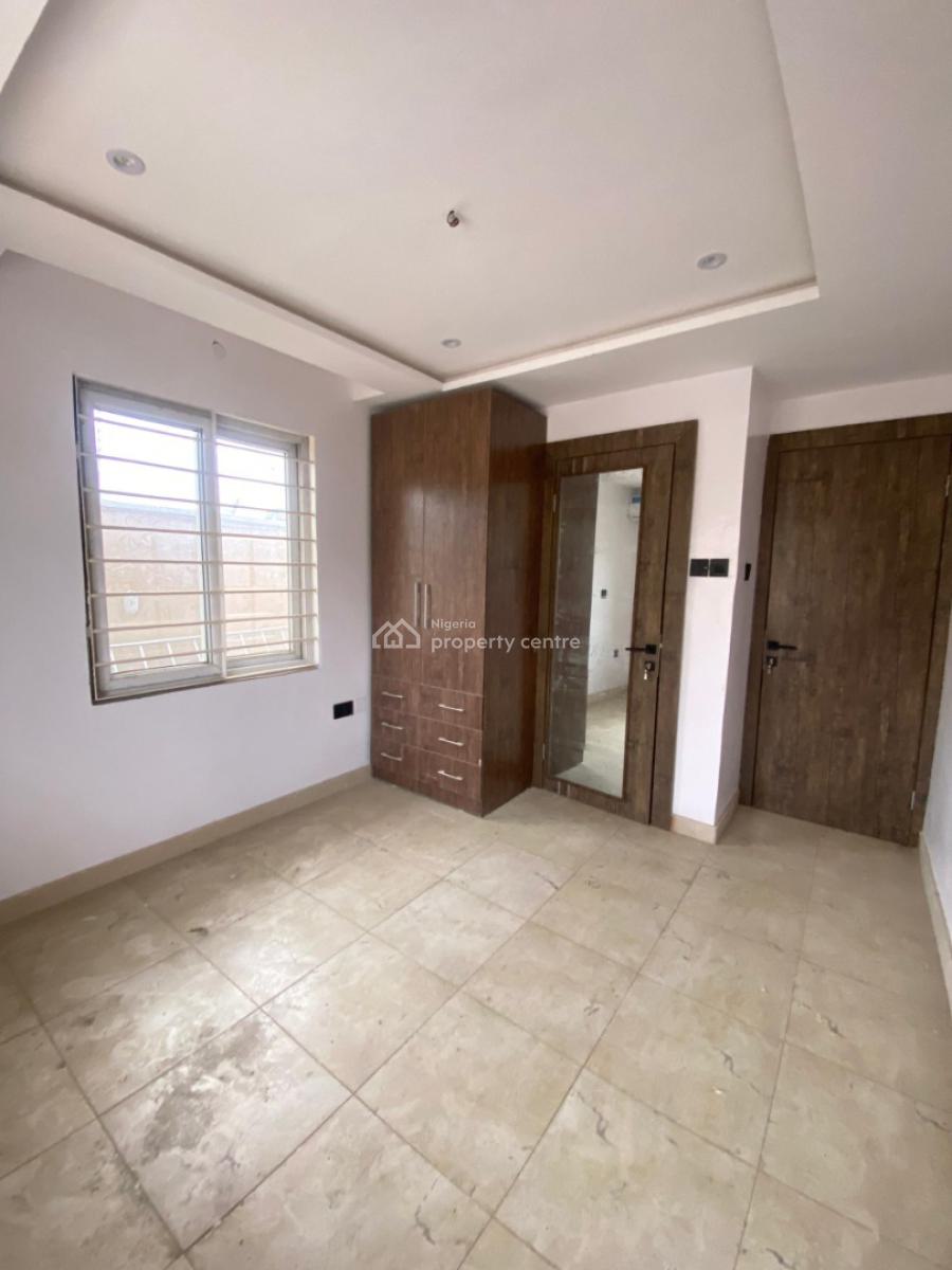 3 Bedroom Flat Apartment with Air Conditioning and Bq, Lekki Phase 1, Lekki, Lagos, Flat / Apartment for Rent
