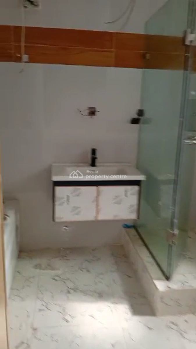 New 4bedroom Terrace House with Pool,gym, Off Mobil Road, Ilaje, Ajah, Lagos, Terraced Duplex for Rent