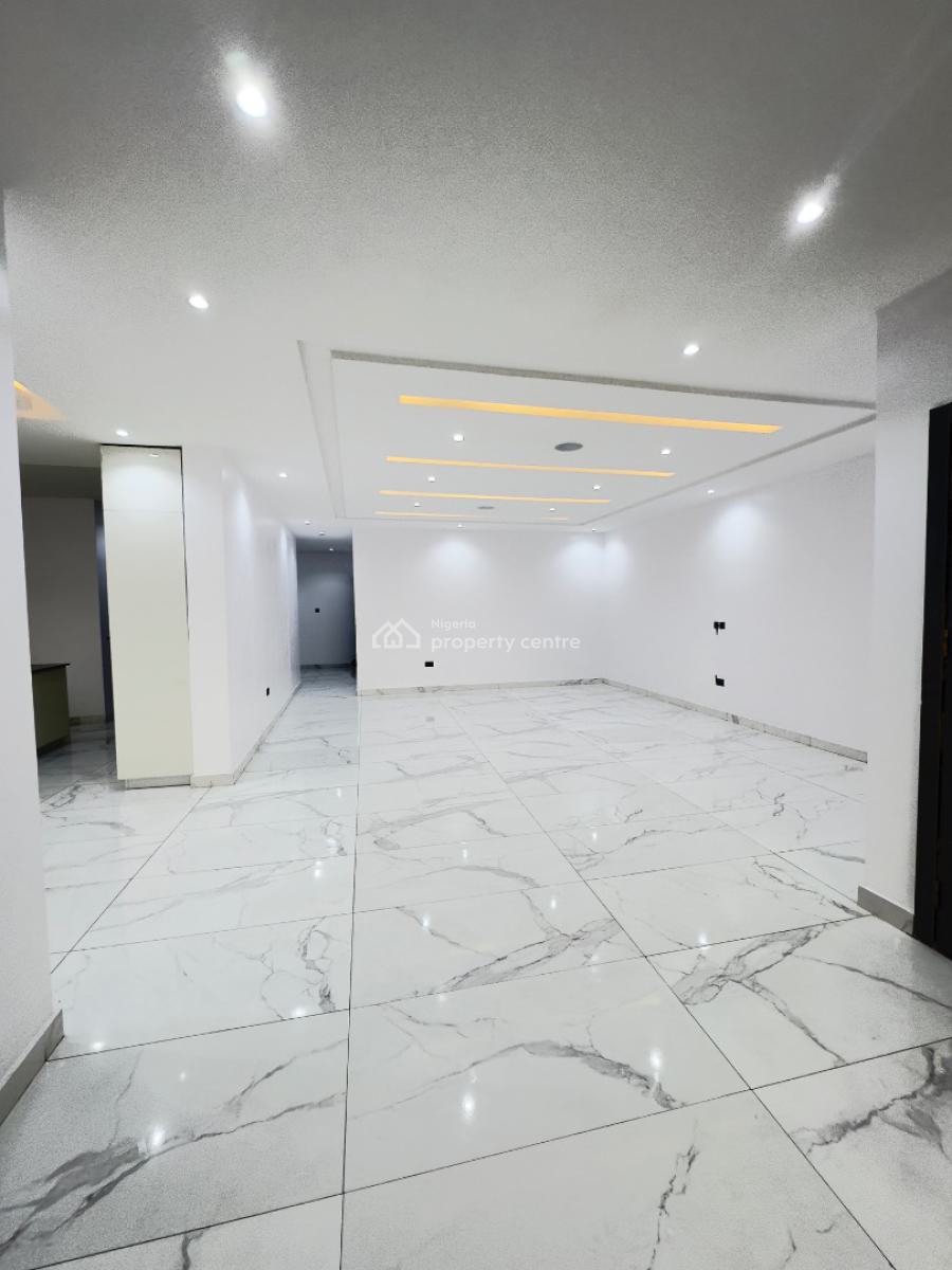 Beautiful 3bedroom Apartment with a Bq, Admiralty, Lekki Phase 1, Lekki, Lagos, Block of Flats for Sale