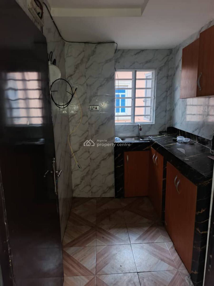 a Lovely Spacious Miniflat, Around Adekunle, Adekunle, Yaba, Lagos, Mini Flat (room and Parlour) for Rent