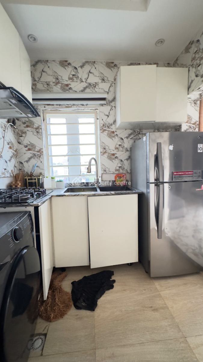 Semi Furnished & Serviced 2 Bedroom Flat, Lifecamp, Life Camp, Abuja, Flat / Apartment for Rent