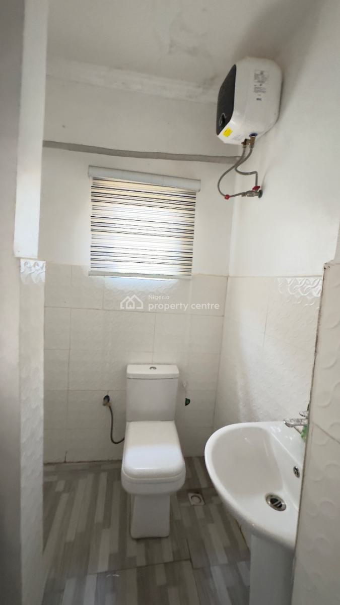 Semi Furnished & Serviced 2 Bedroom Flat, Lifecamp, Life Camp, Abuja, Flat / Apartment for Rent