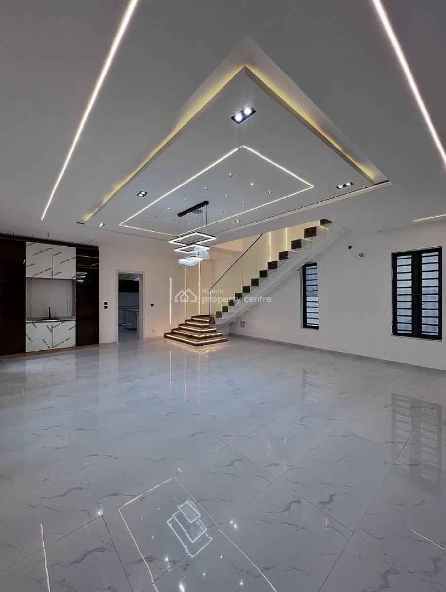 5 Bedrooms Duplex with Swimming Pool, Ilaje, Ajah, Lagos, Detached Duplex for Sale