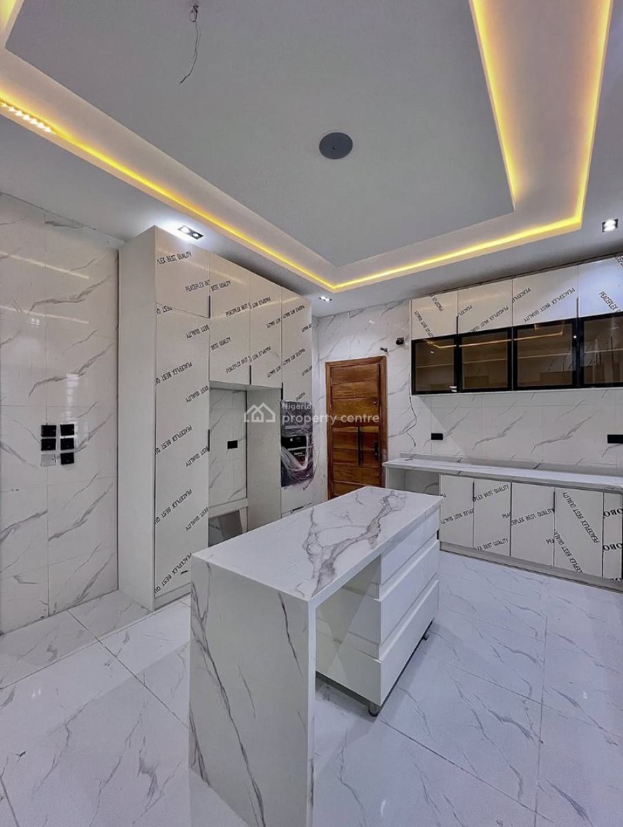 5 Bedrooms Duplex with Swimming Pool, Ilaje, Ajah, Lagos, Detached Duplex for Sale