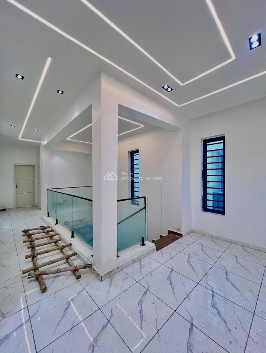 5 Bedrooms Duplex with Swimming Pool, Ilaje, Ajah, Lagos, Detached Duplex for Sale