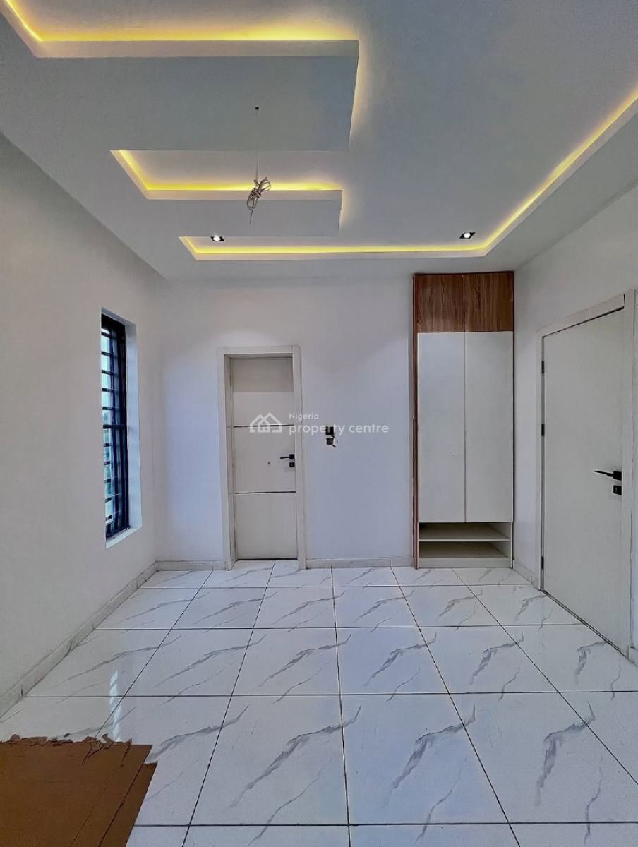 5 Bedrooms Duplex with Swimming Pool, Ilaje, Ajah, Lagos, Detached Duplex for Sale